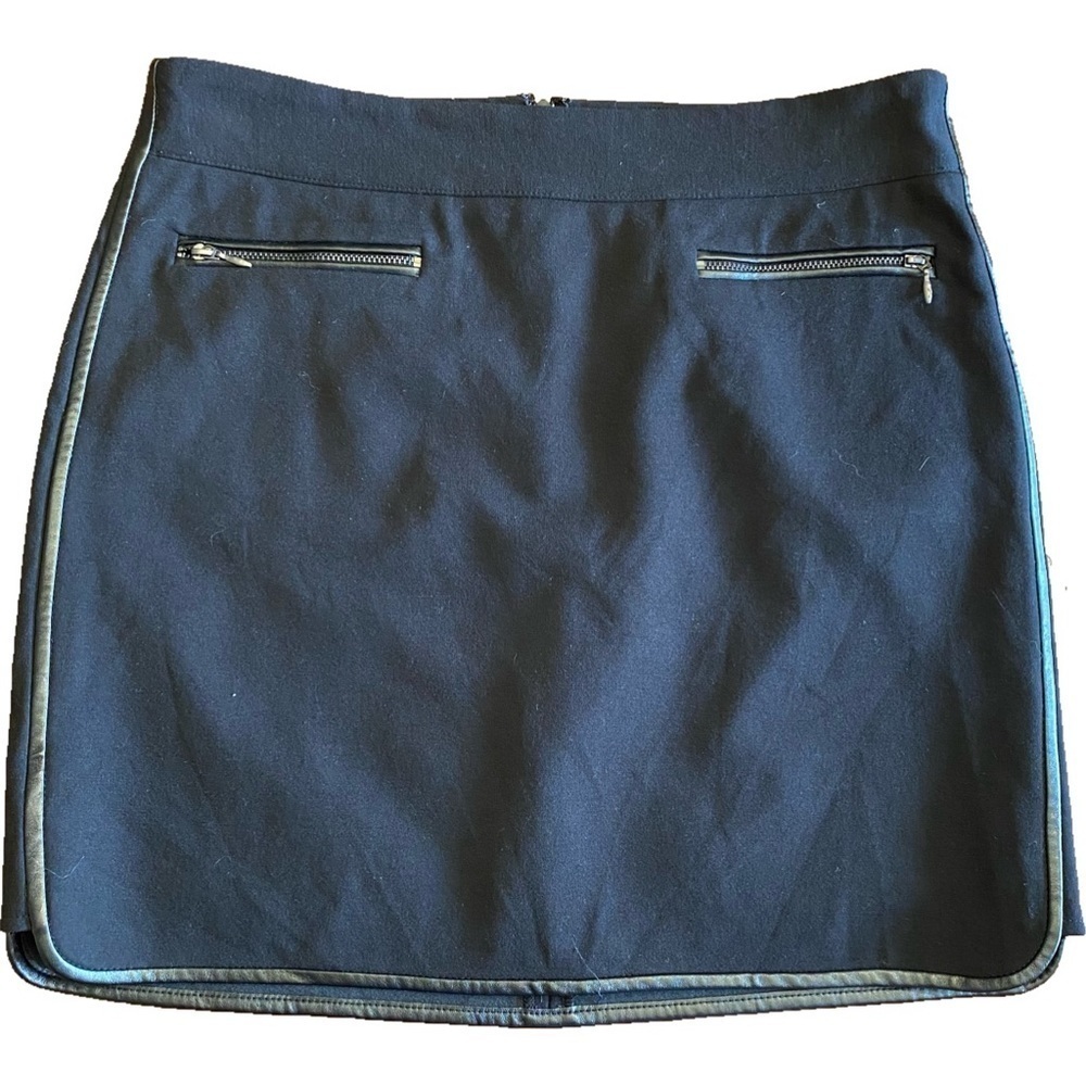 WHBM White House Black Market Faux Lather Trim Stylish Mini Skirt Black Size 4